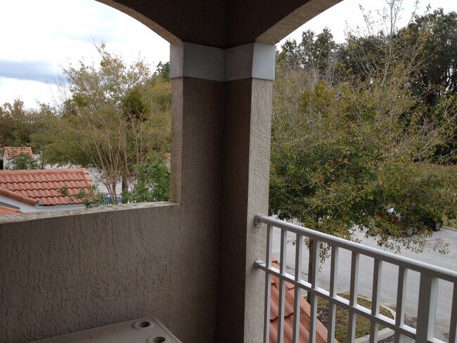 Foto del edificio - 1923 Arbor Lakes Cir