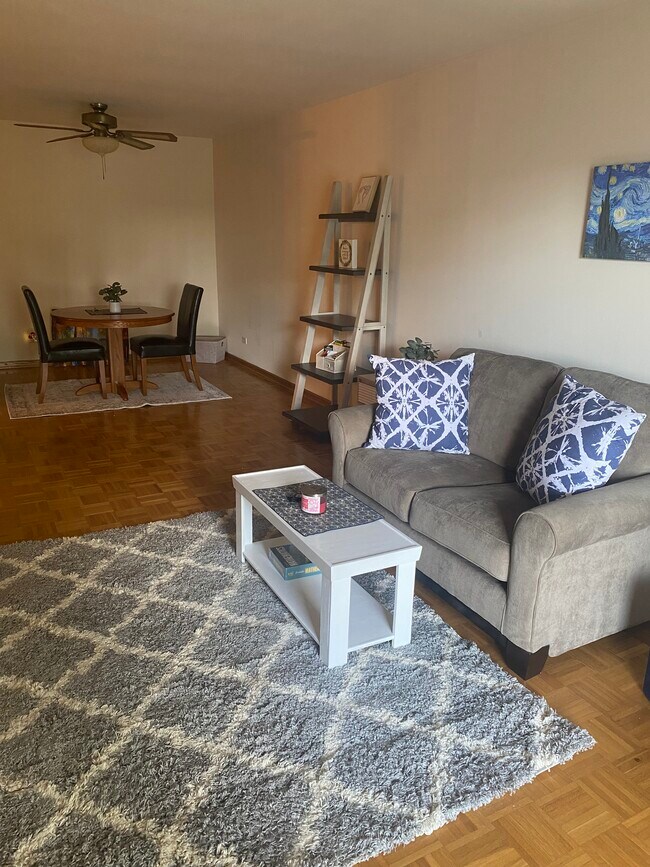 Foto del edificio - 1089 Miller Ln