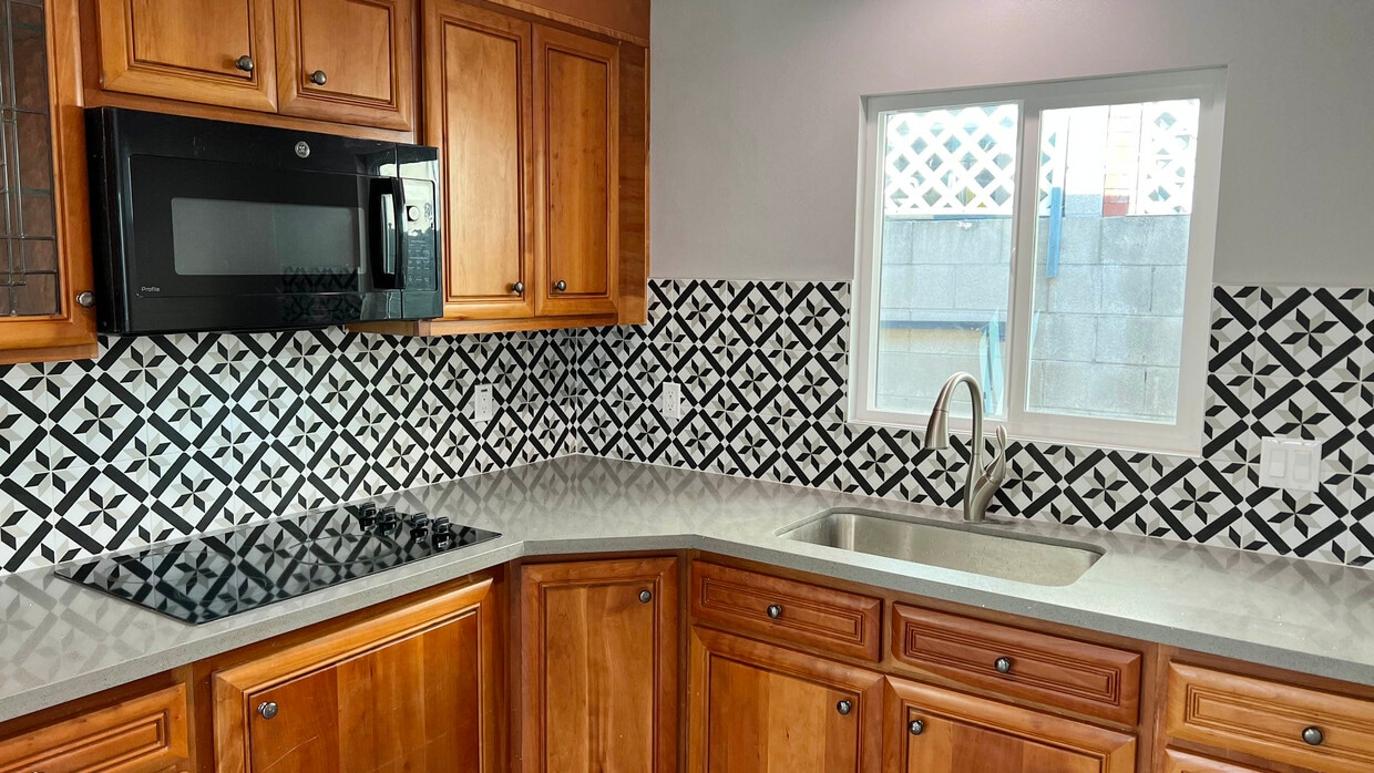 Kitchen2 - 308 Olin St