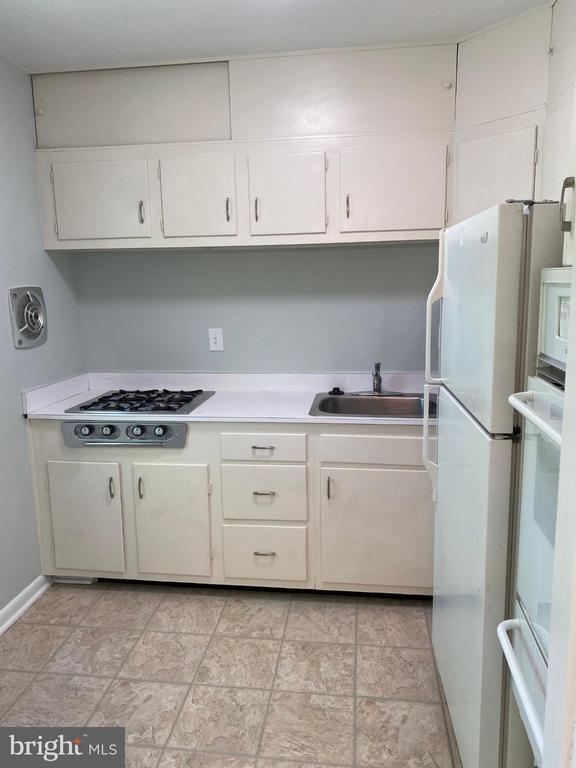 Foto del edificio - 312 E Melrose Ave