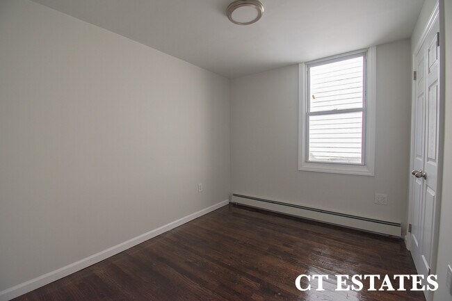 Foto del edificio - 828 Brooklyn Ave