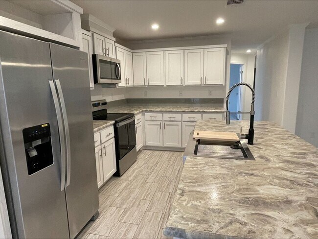 Foto del edificio - 4 Harbor Cove Ct