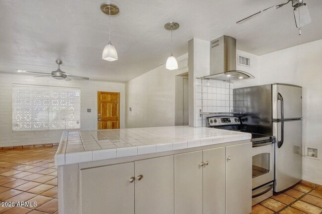 Building Photo - 3816 N Pueblo Way