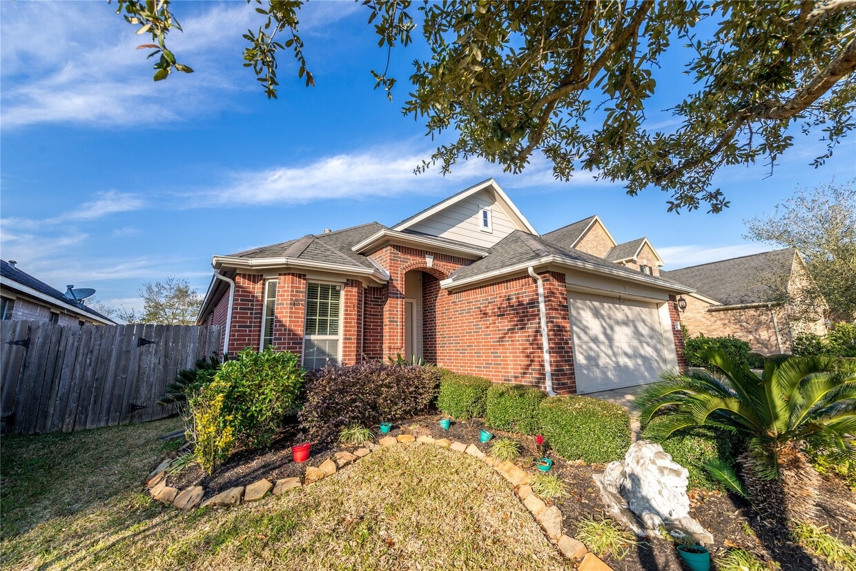 Foto del edificio - 19214 Garrett Knolls Ln