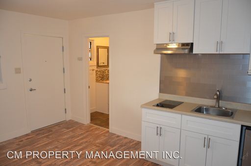Building Photo - 1425 Laurelwood Rd
