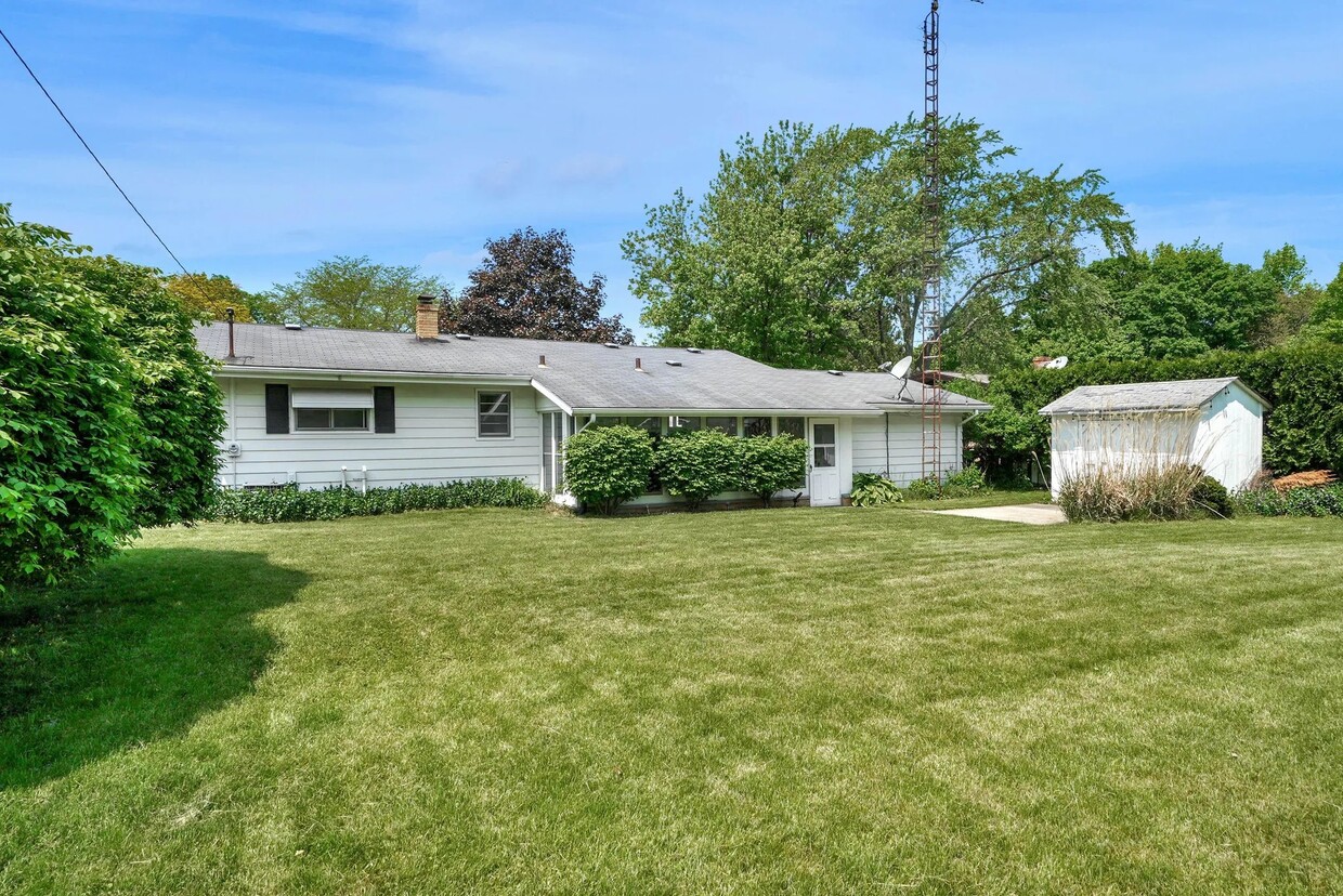Primary Photo - 2717 Sunnydale Ave