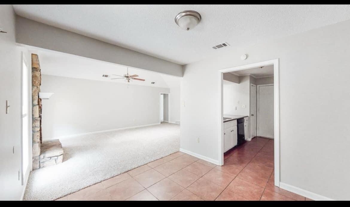 Primary Photo - 5846 Garden Ridge Dr