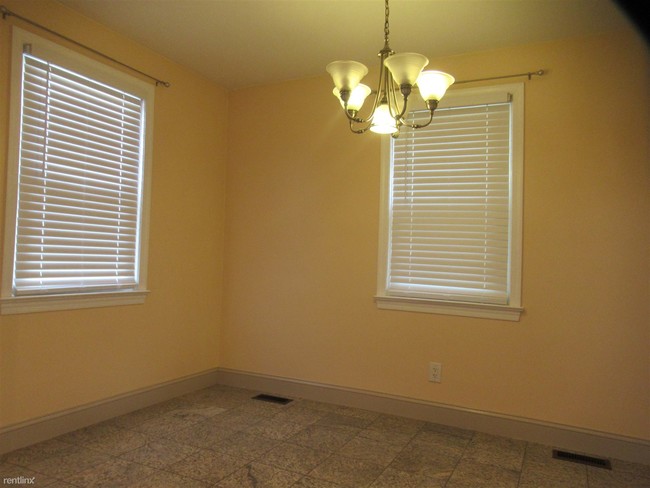 Building Photo - 2 br, 1 bath House - 905 Maiden Choice Ln