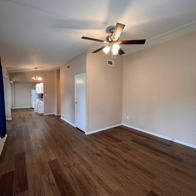 Foto del edificio - 47 Francis Ave