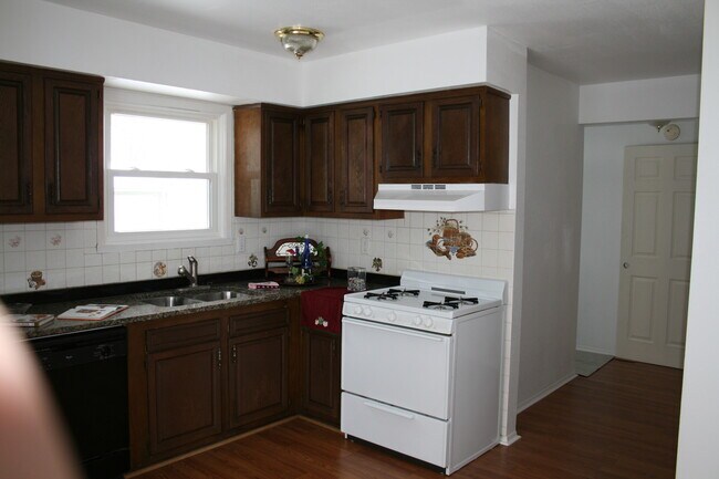 Foto del edificio - 11455 W Forest Home Ave