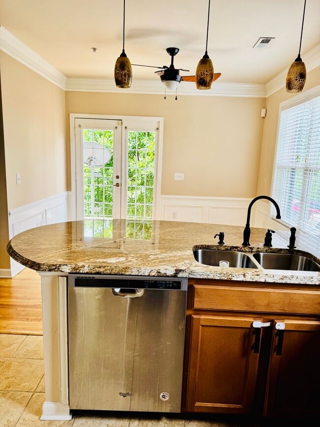 Foto del edificio - 2092 Ayrsley Town Blvd