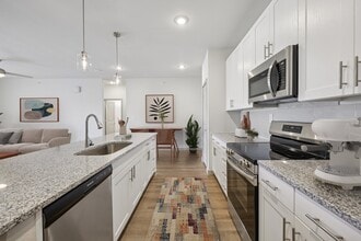 Building Photo - Fountainview at Farmersville