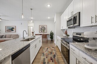 Building Photo - Fountainview at Farmersville