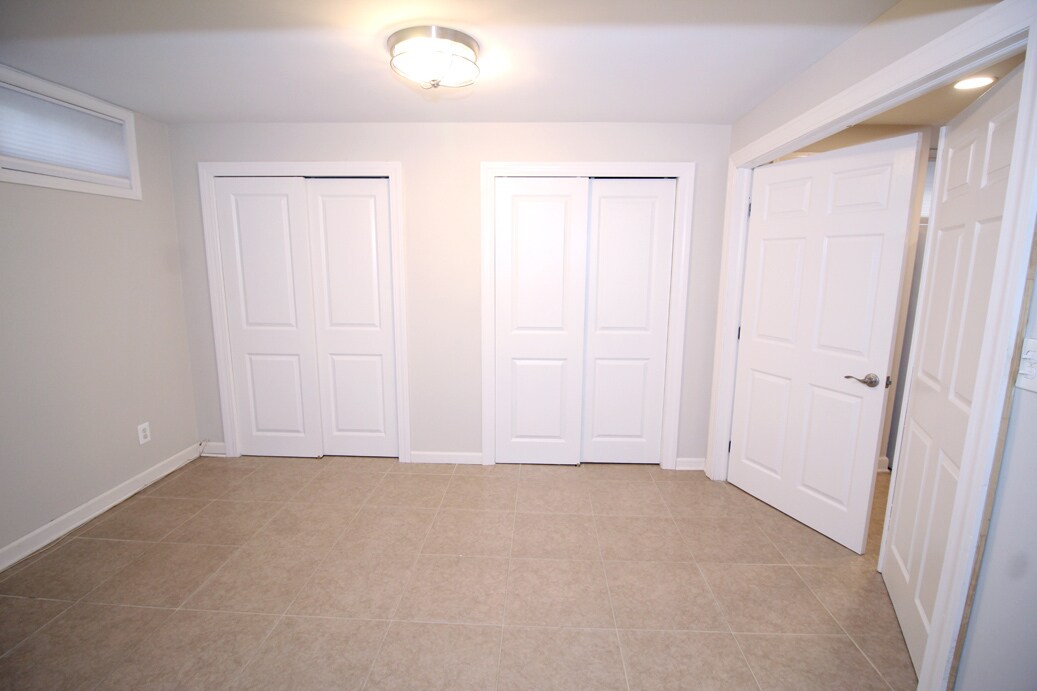 Master bedroom dbl closets - 1029 Rathbun Ave