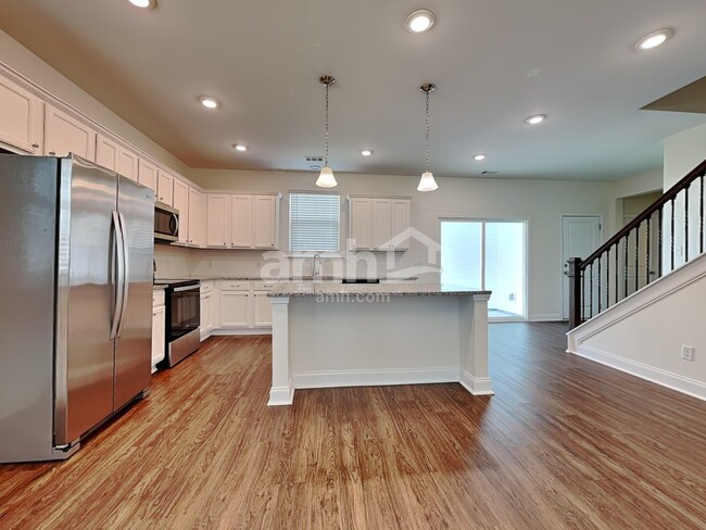 Building Photo - 207 Parkside Blvd
