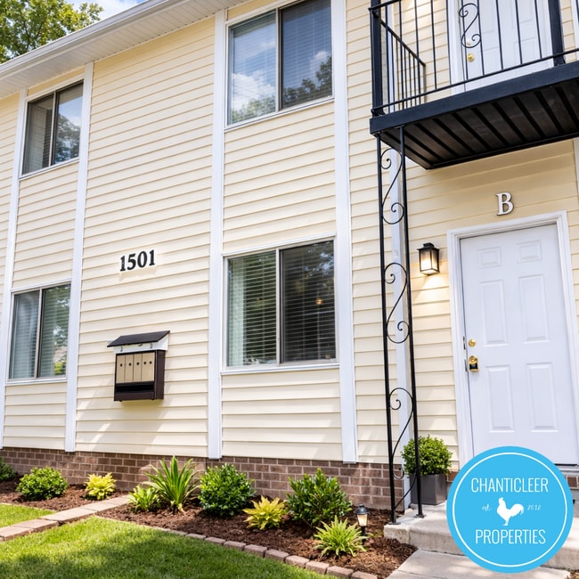 Photo - 1501 Chapel Hill Rd (Durham, NC) Apartment