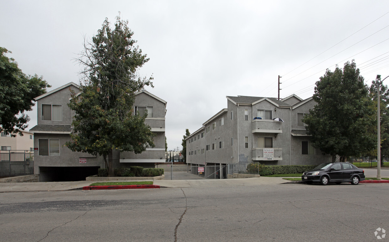 Primary Photo - Mountain View Apartments