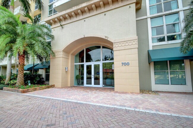 Foto del edificio - 700 E Boynton Beach Blvd