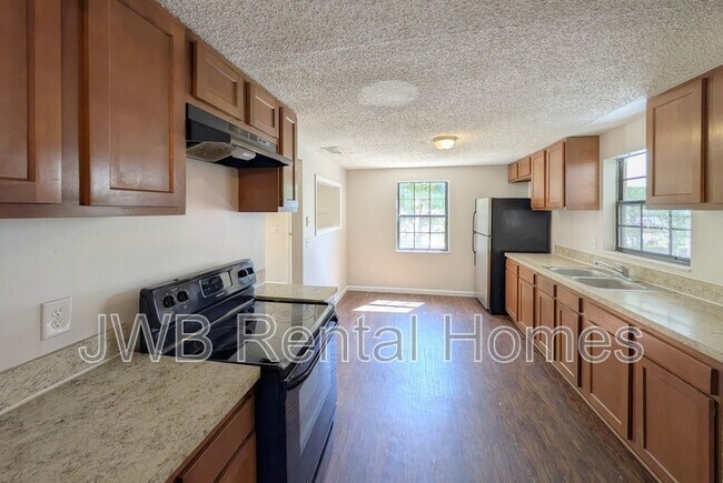 Building Photo - 6977 Hafford Ln