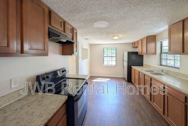 Foto del edificio - 6977 Hafford Ln