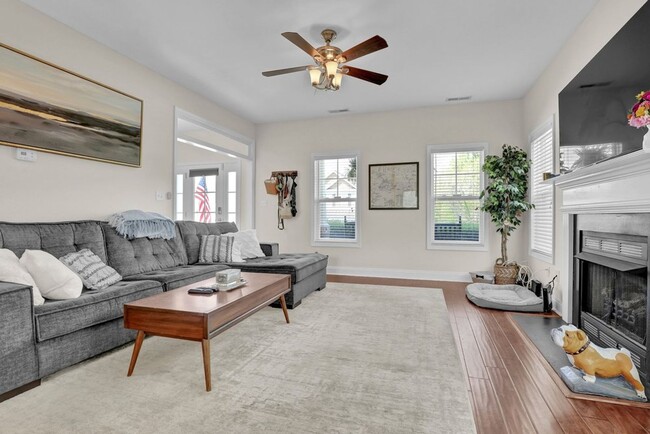 Foto del edificio - 109 Katrina St