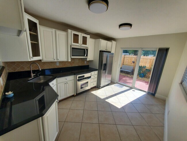Foto del edificio - 313 SW 1st St