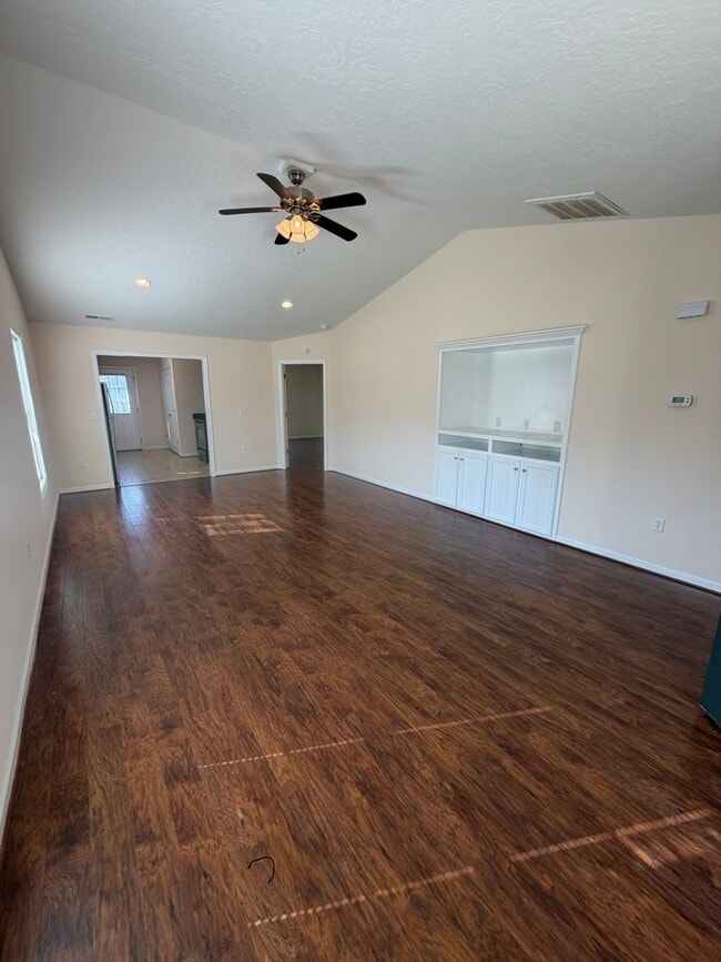 Building Photo - 27 Embecca Landing