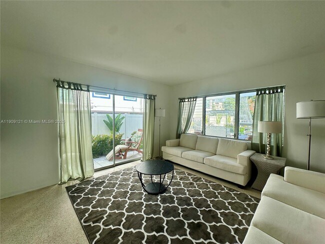 Foto del edificio - 1135 101st St