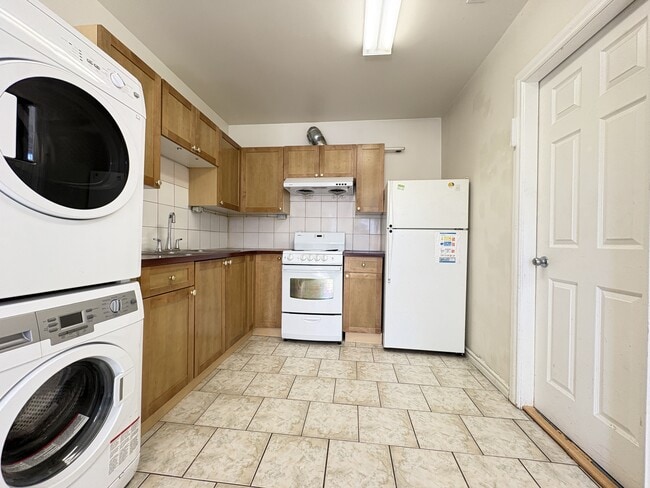 Building Photo - 6789 Gilley Ave