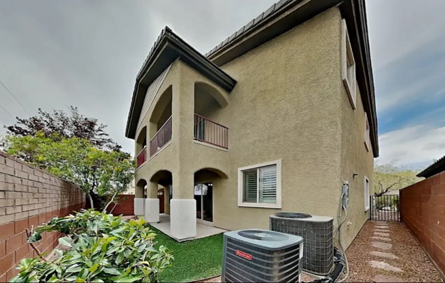 Building Photo - 6836 Sumatra St