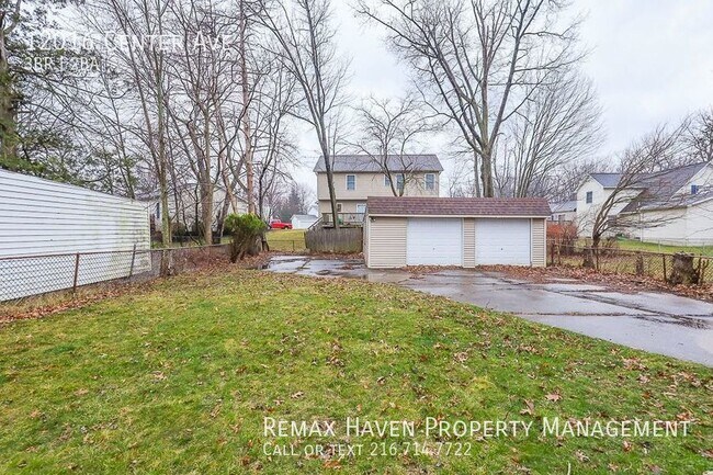 Building Photo - 12016 Center Ave., Garfield Heights - Beau...