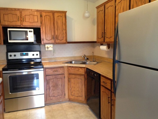 Foto del edificio - 606 Donegal Cir