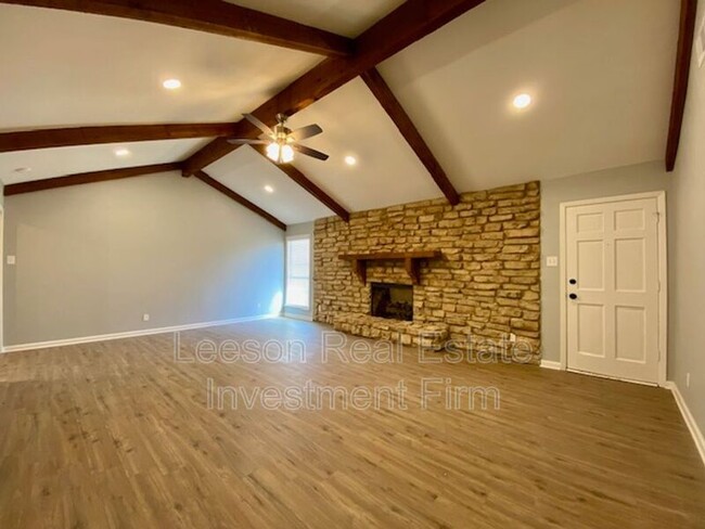 Building Photo - 319 Breitling Rd