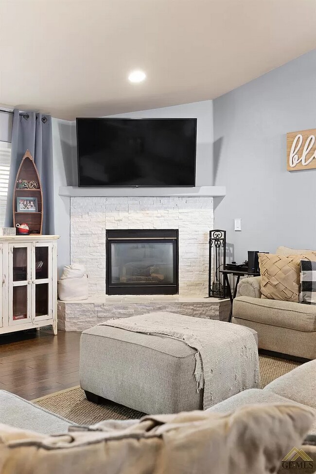 Foto del edificio - 427 Woodlands Meadow Ct