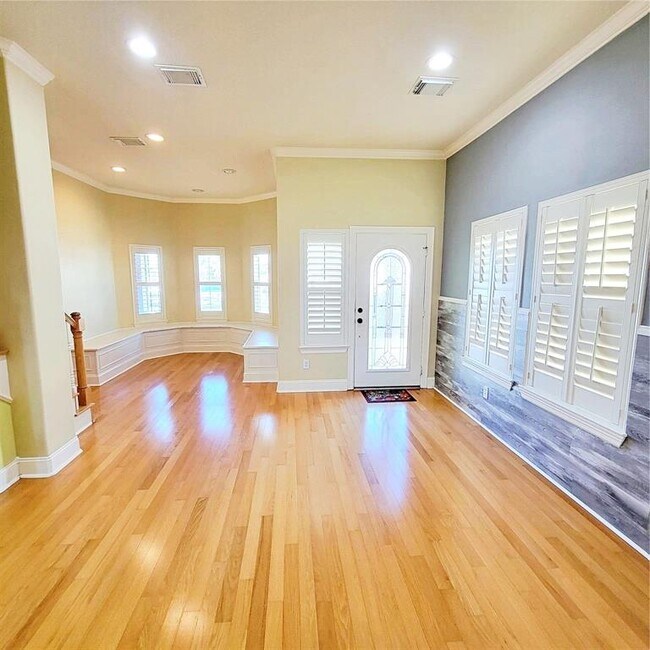 Building Photo - 131 Starboard Dr