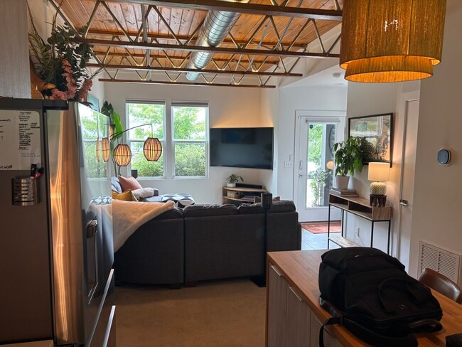 Photo - 301 Martin St Townhome