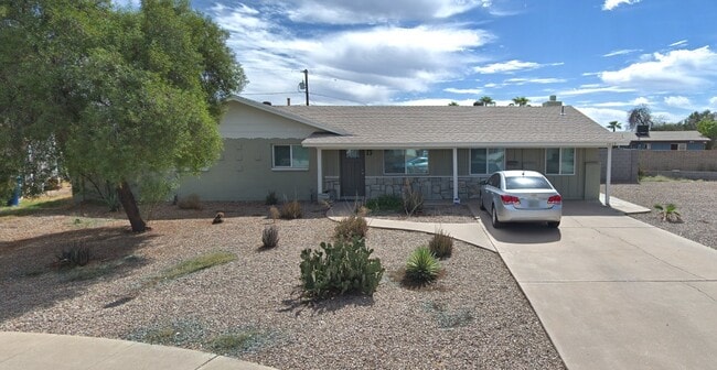 Building Photo - 1429 S Roberts Rd