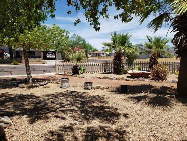 Photo - 841 E Cinnabar Ave House