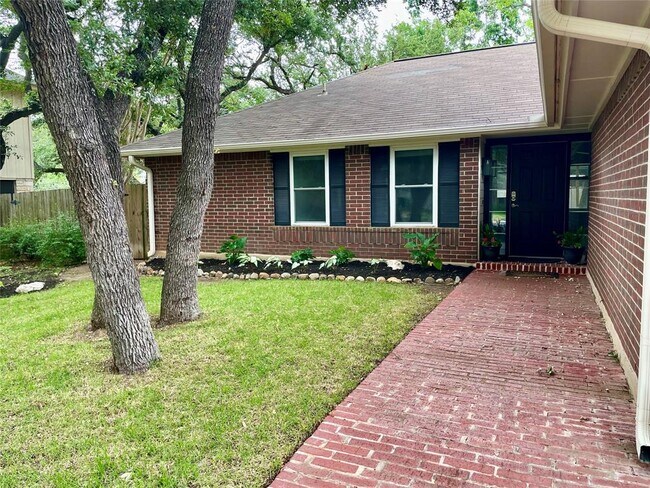 Foto del edificio - 1704 Old Ml Rd