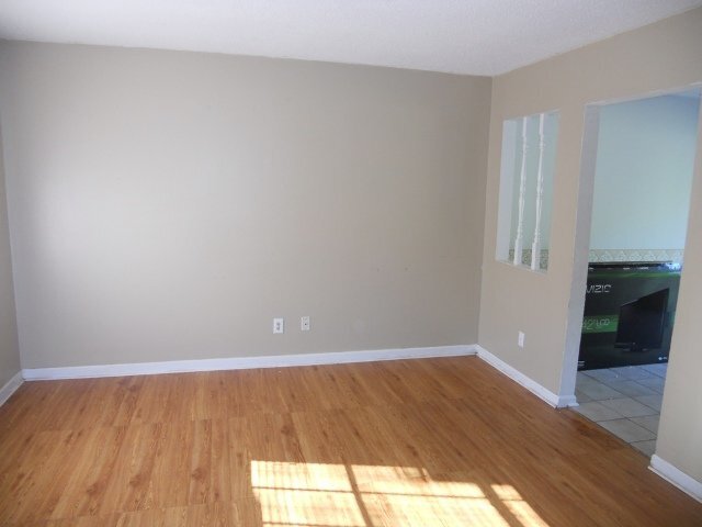 Foto del edificio - Home For Rent