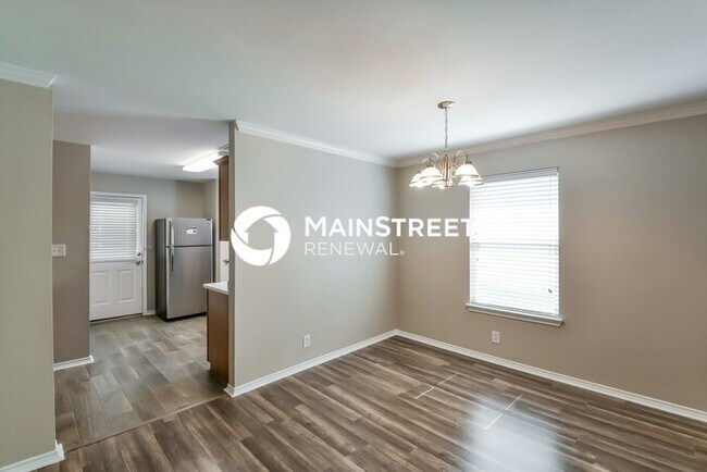 Building Photo - 3 Bedroom Pet-Friendly Home in Converse, TX with Main Street Renewal
