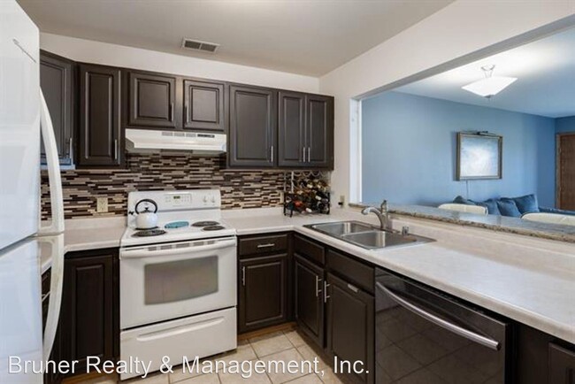 Building Photo - 1 br, 1 bath House - 102 Prairie Heights D...
