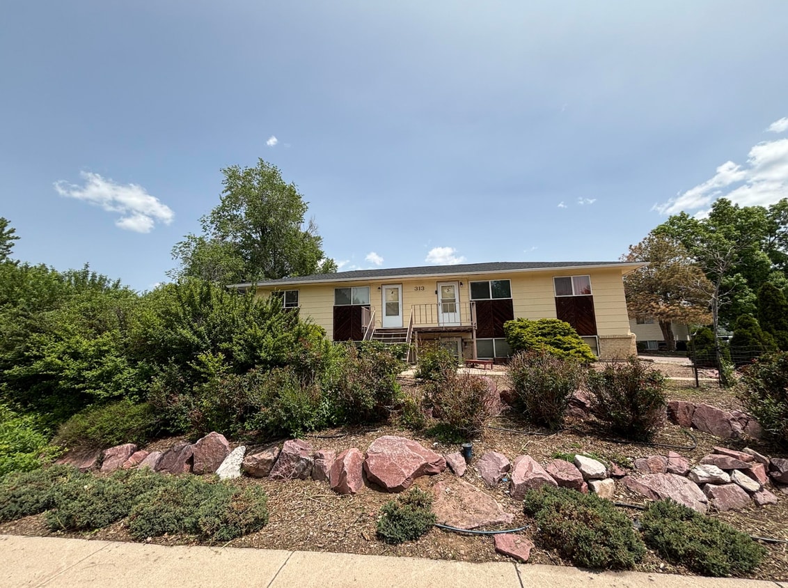 Foto principal - 313 Bonnie Ct
