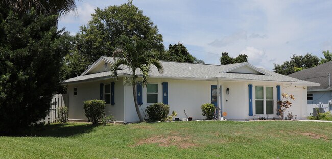 Foto del edificio - 3582 SW Vollmer St