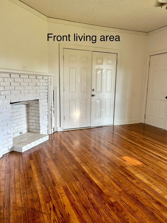 Foto del edificio - 1404 Callahan St