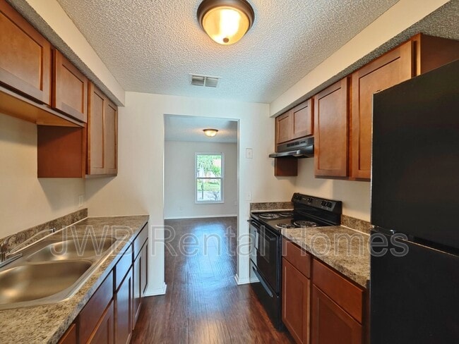 Building Photo - 2573 Jessica Ln