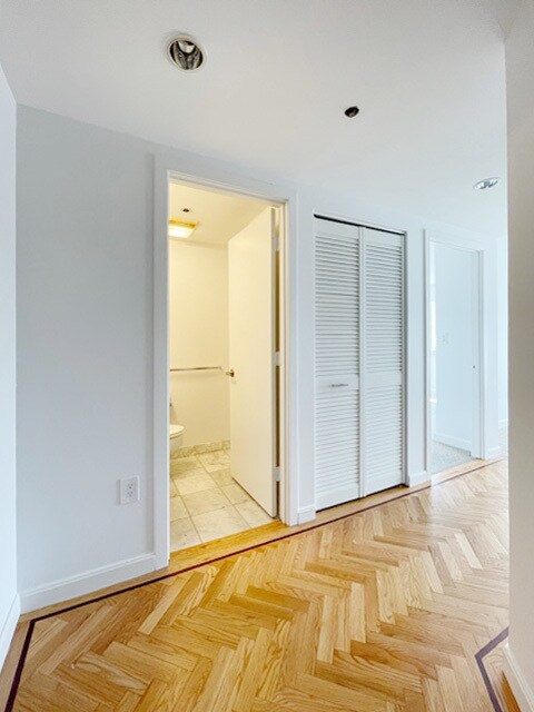 Foto del edificio - 931 Massachusetts Ave