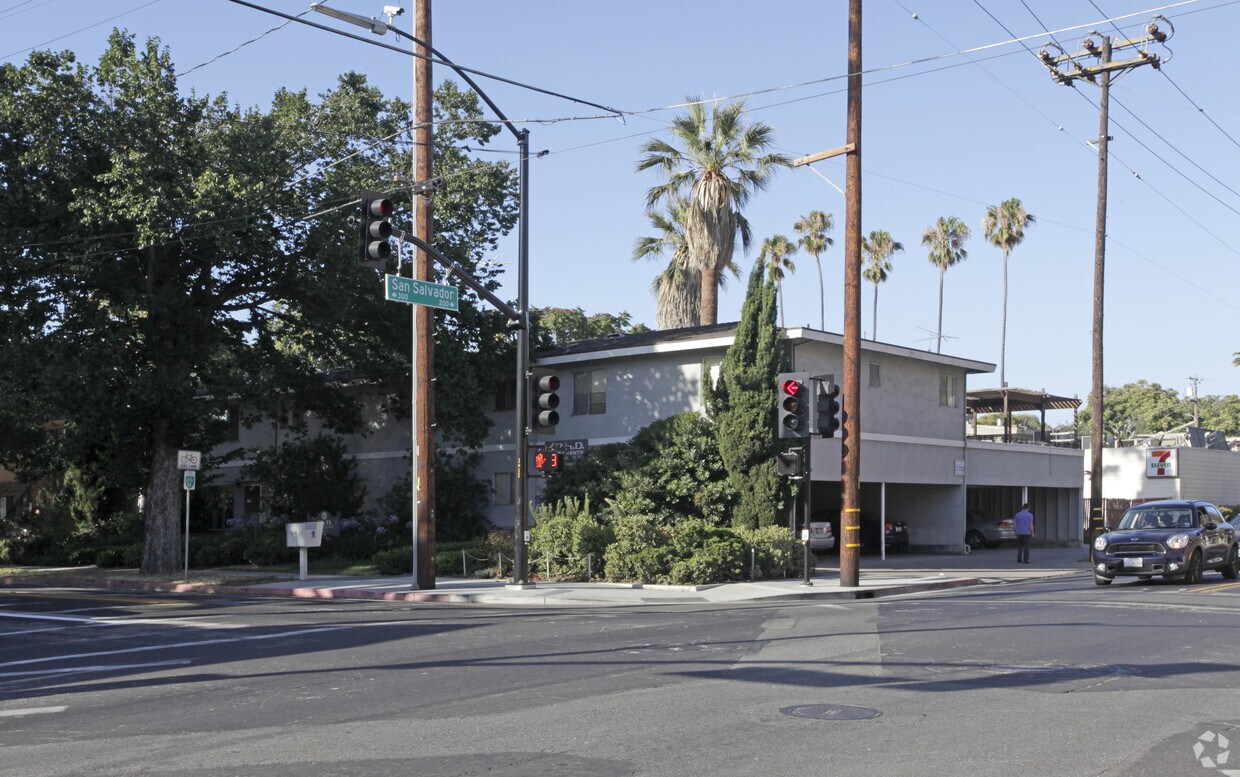 Primary Photo - Ph.d. Apartments