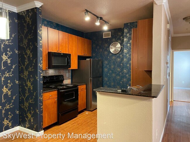 Foto del edificio - 2 br, 2 bath House - 8434 Walerga Rd Apt 115