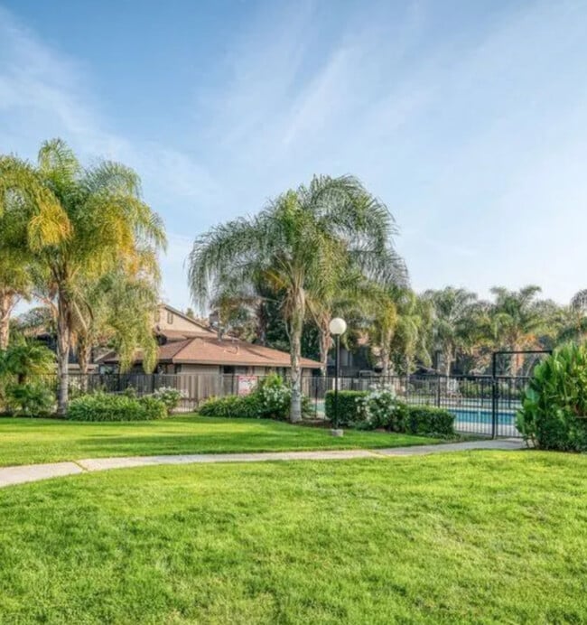 Building Photo - Ranchwood Condominiums